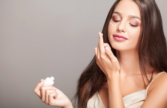 Can You Make Under Eye Cream at Home: 5 DIY Recipes Worth Trying